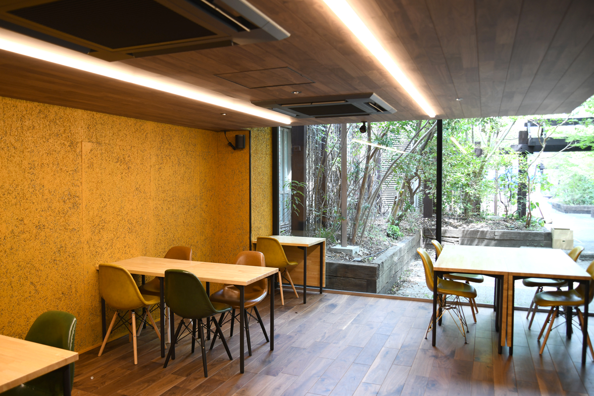 テーブル席のイメージ写真（仮）